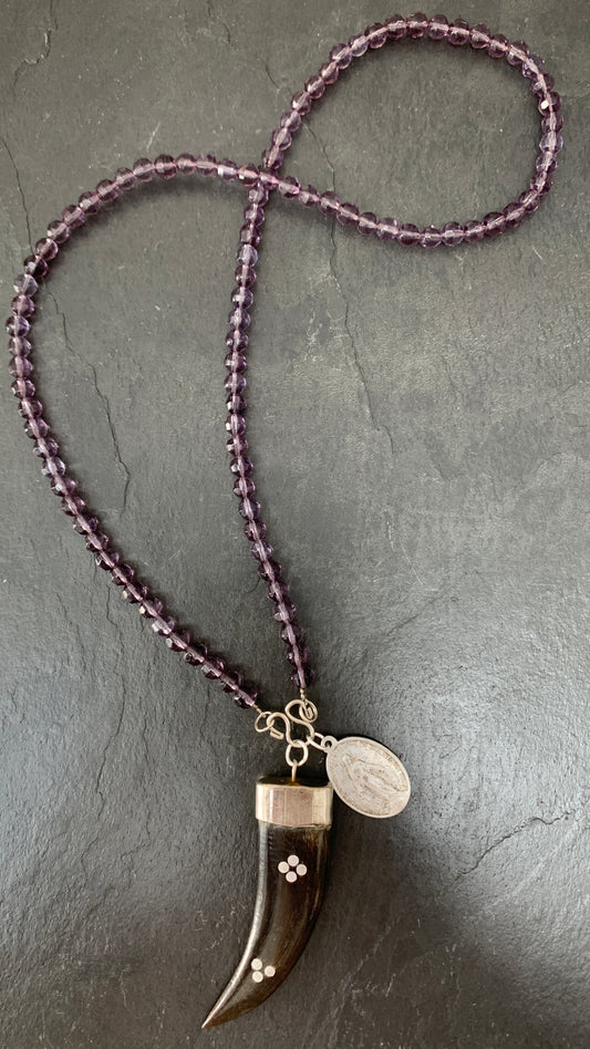 Sautoir mauve et corne en os vintage - blissparis