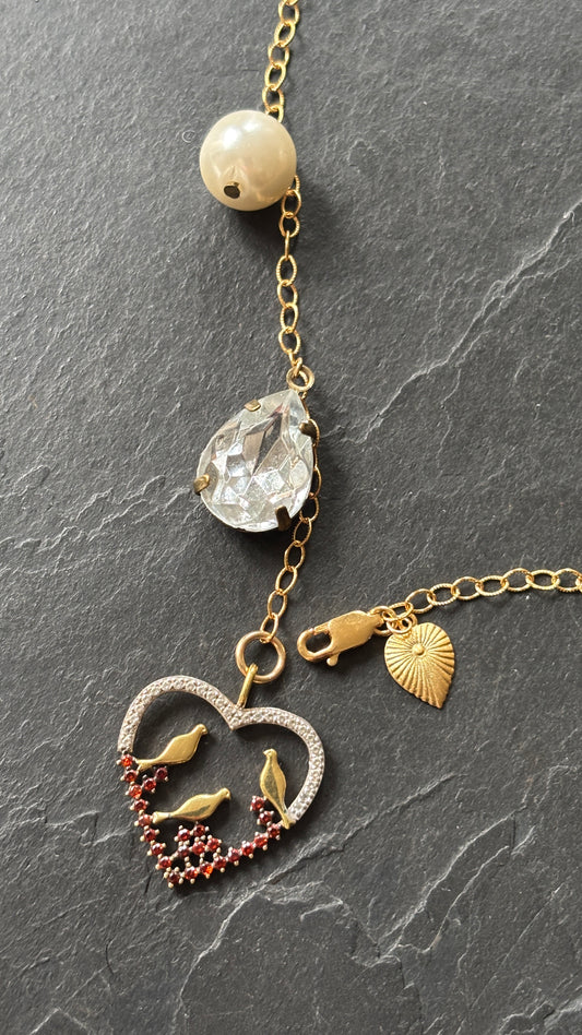 Collier lasso, cœur et oiseaux en strass