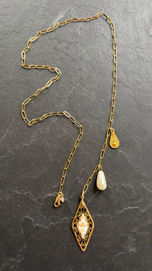 Collier lasso , Camee Art Deco et perle fantaisie