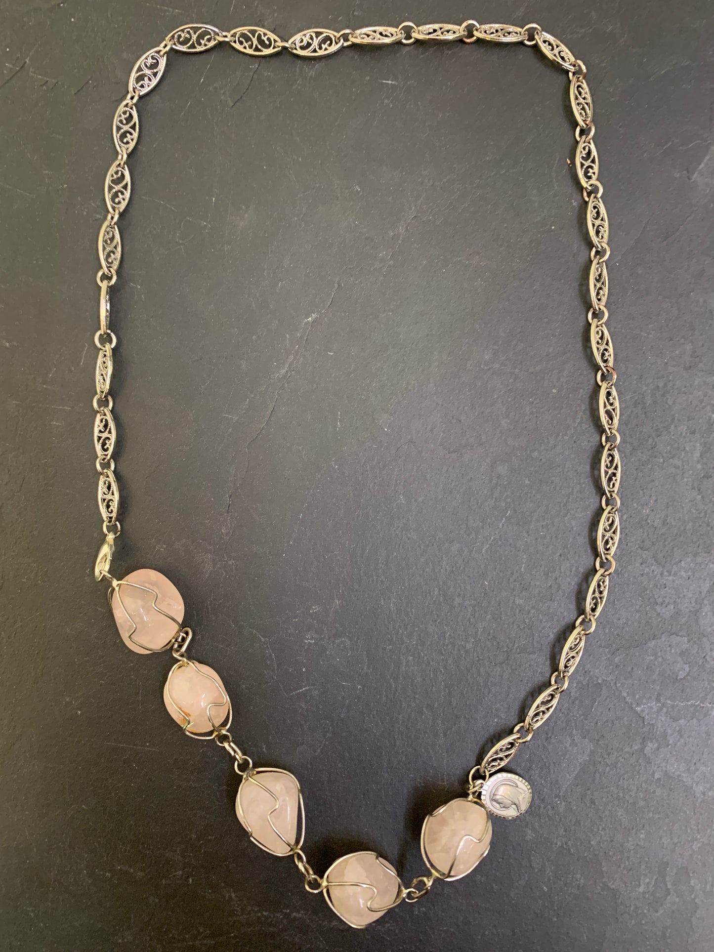Collier quartz brut et chaîne filigrane - blissparis