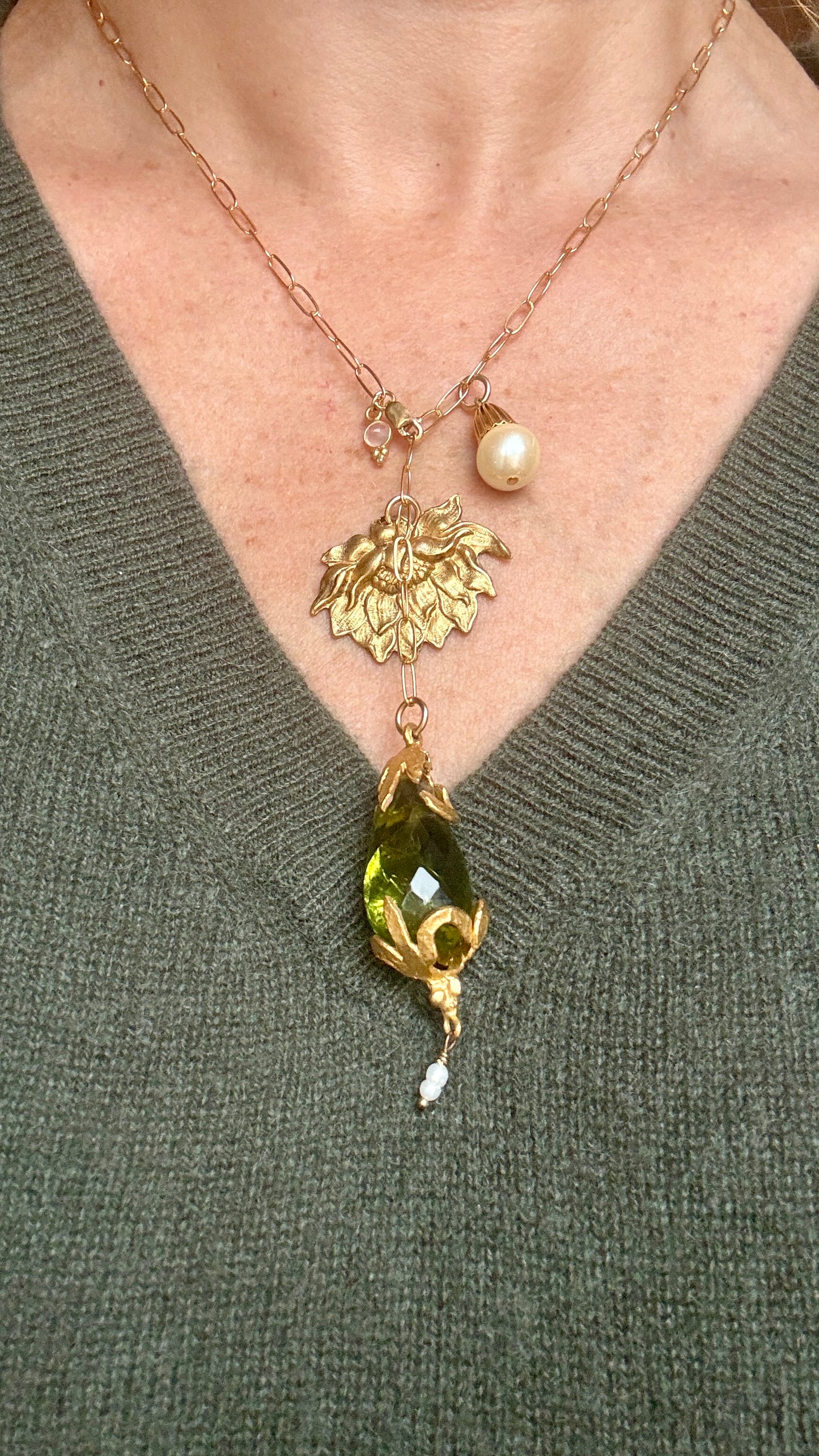 Collier lasso, lotus et pendentif “barbare” - blissparis