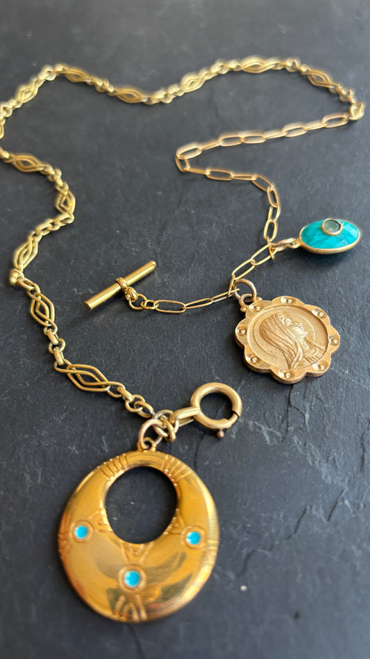 Collier chaîne de montre ancienne, Vierge de Lourdes et Turquoise - blissparis