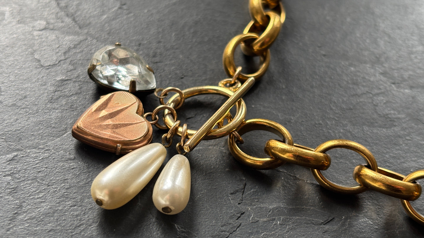 Collier grosse maille, cœur, perles et strass