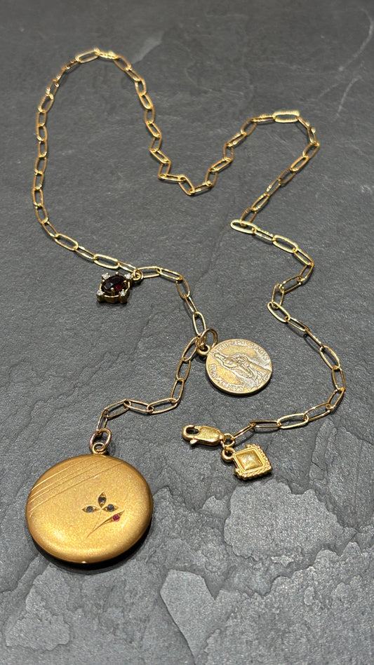 Collier lasso, médaillon et médaille de sainte Anne d’Auray