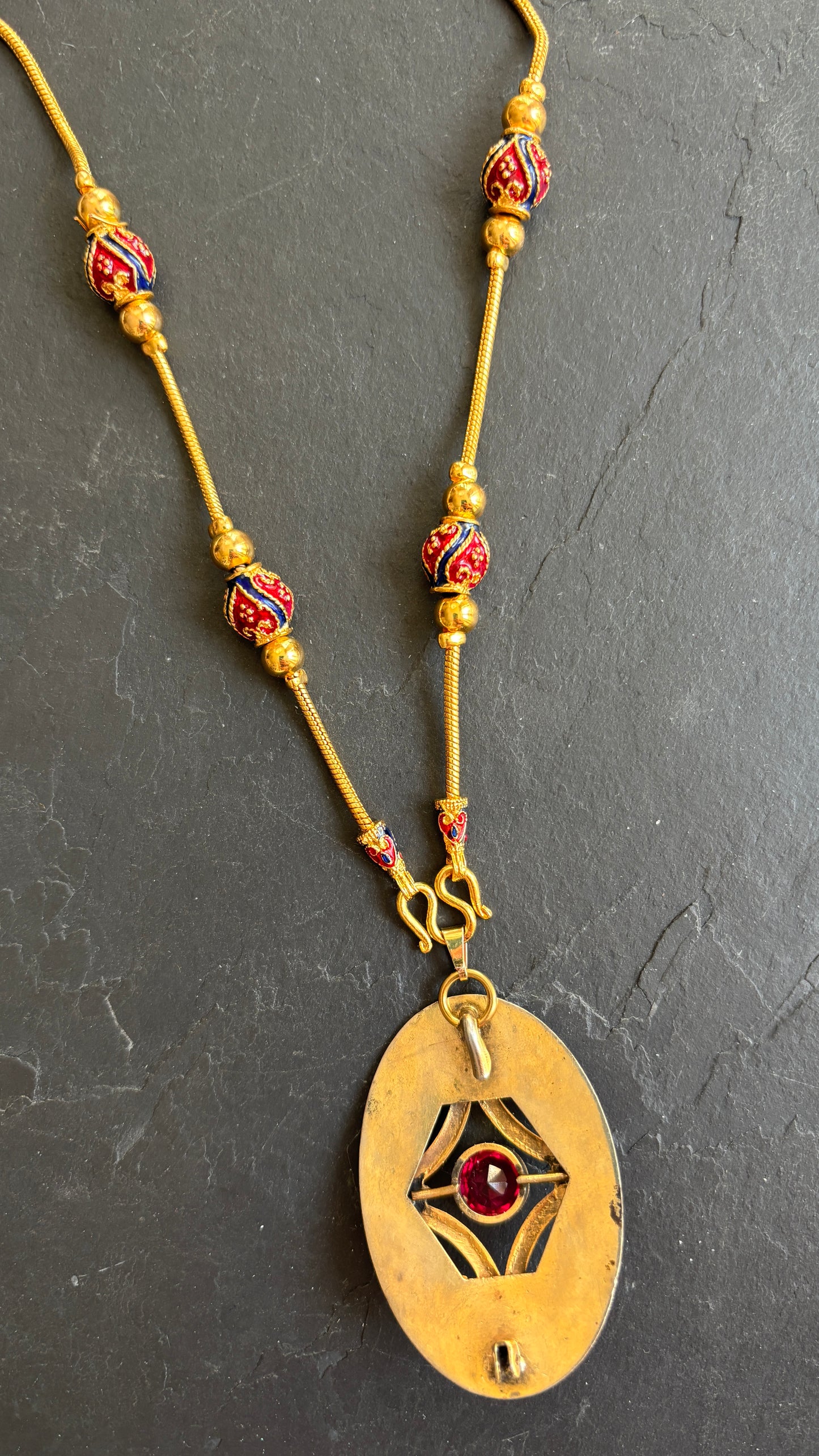 Sautoir à médaillon ancien - blissparis