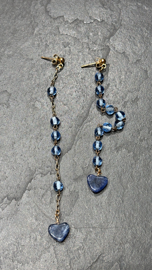 Pendants en chapelet de verre et cœurs en agate