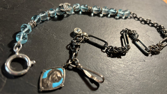 Collier chaîne de montre ancienne en acier, perles de verre et strass - blissparis