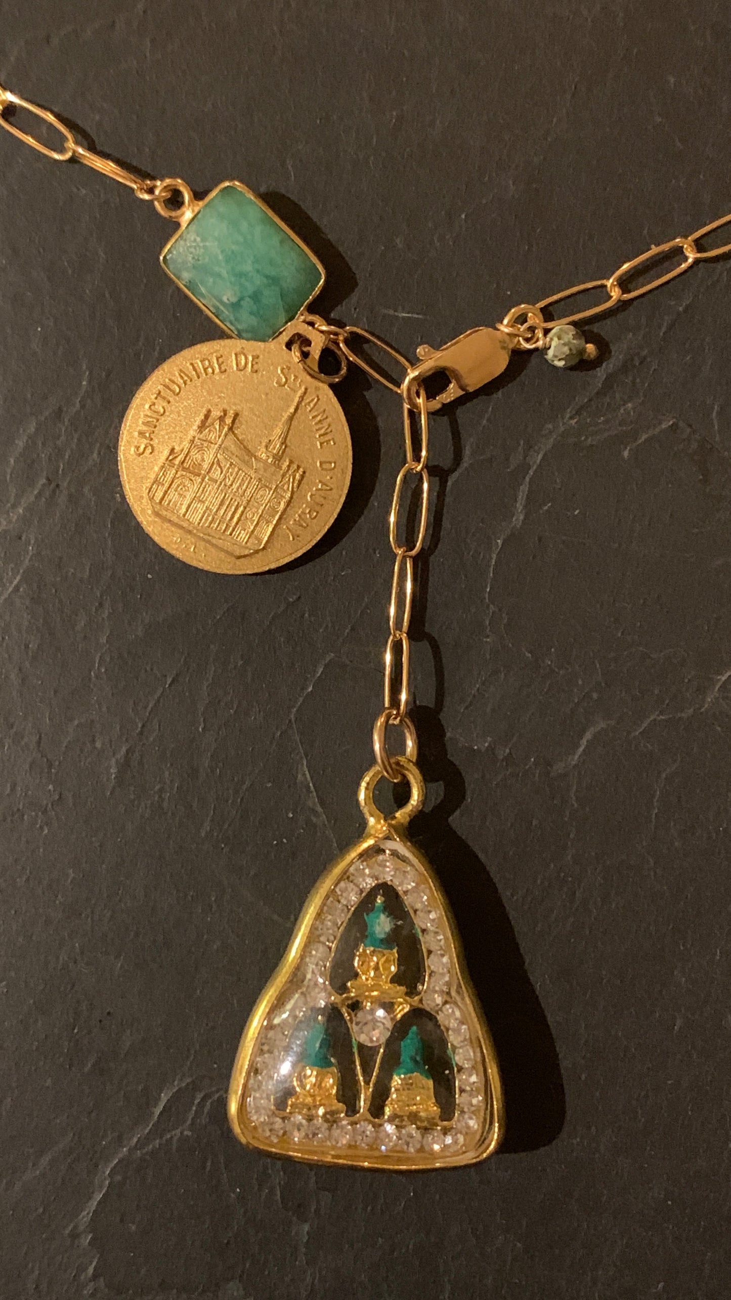 Collier Buddha Thaï et Ste Anne d’Auray - blissparis