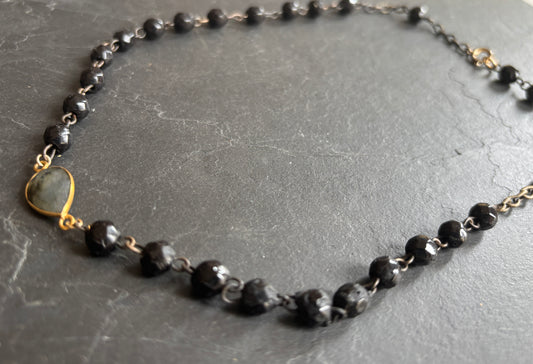 Collier chapelet onyx et labradorite - blissparis