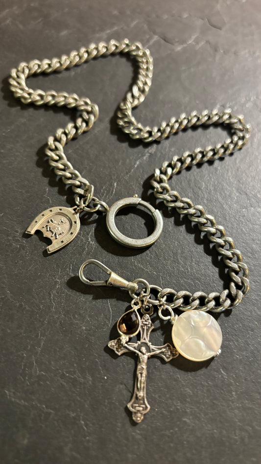 TAUREAU. Collier chaîne de montre, quartz fumé et croix de chapelet - blissparis
