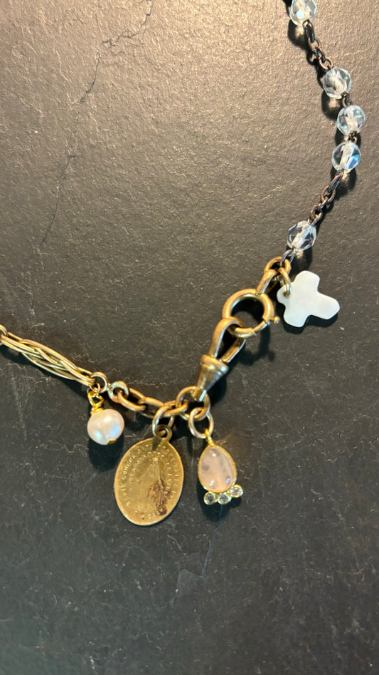 Collier chaîne filigrane, quartz et médaille ancienne - blissparis