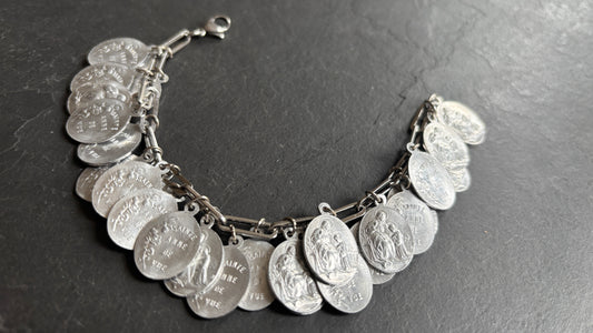 Bracelet en médailles de Sainte Anne - blissparis