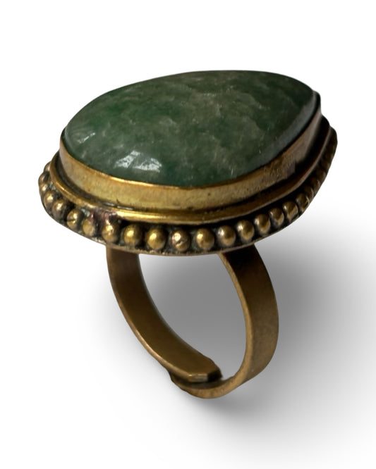 Bague indienne en jadéite - blissparis
