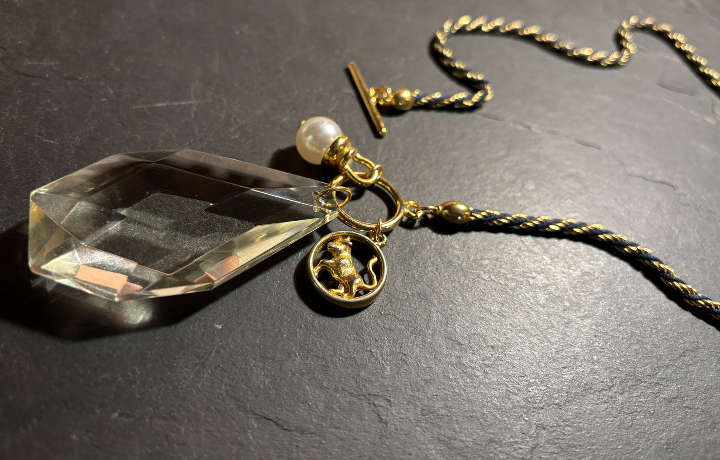 TAUREAU . Collier pampille - blissparis