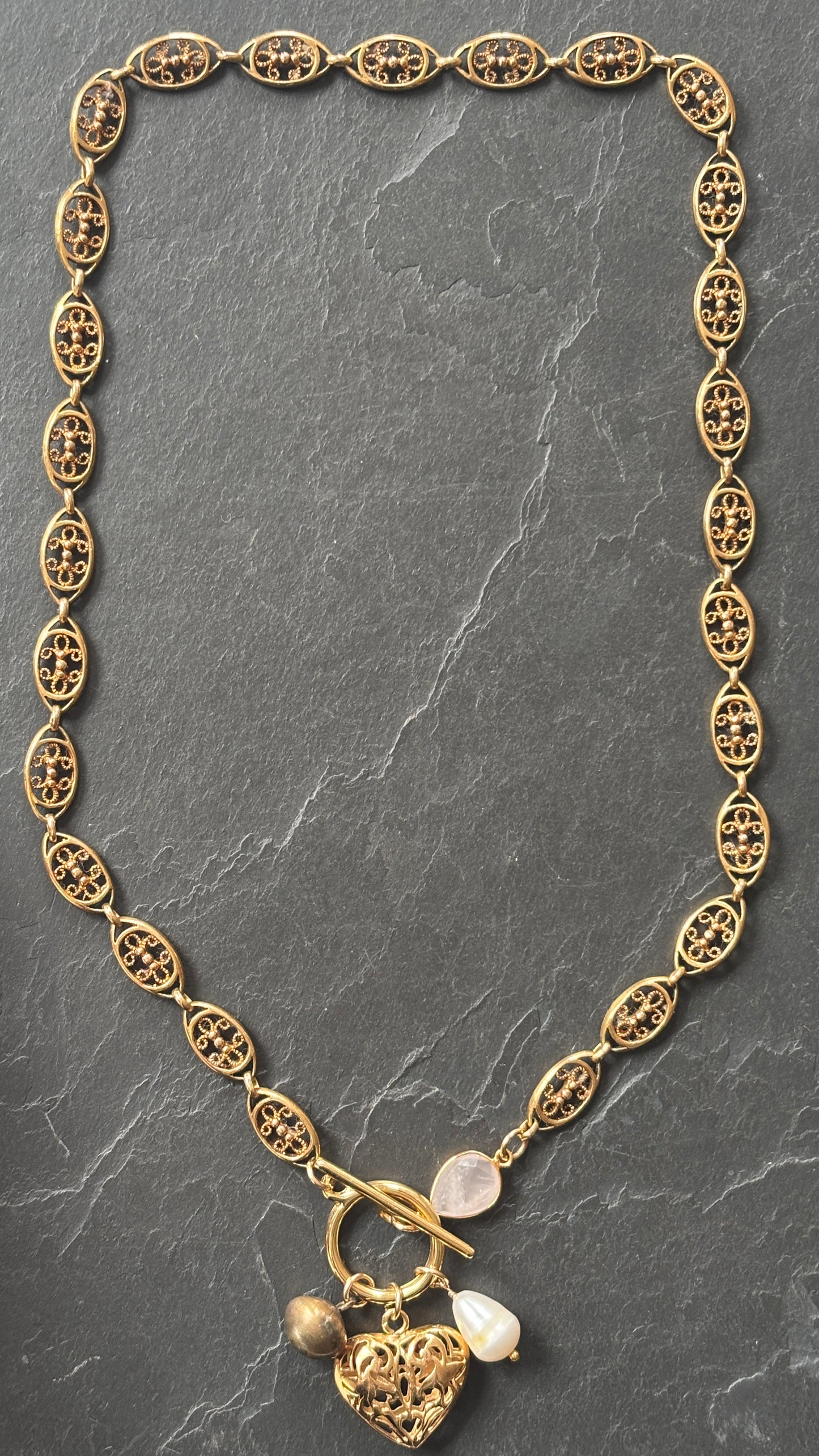 Collier maille filigrane, perlée et quartz