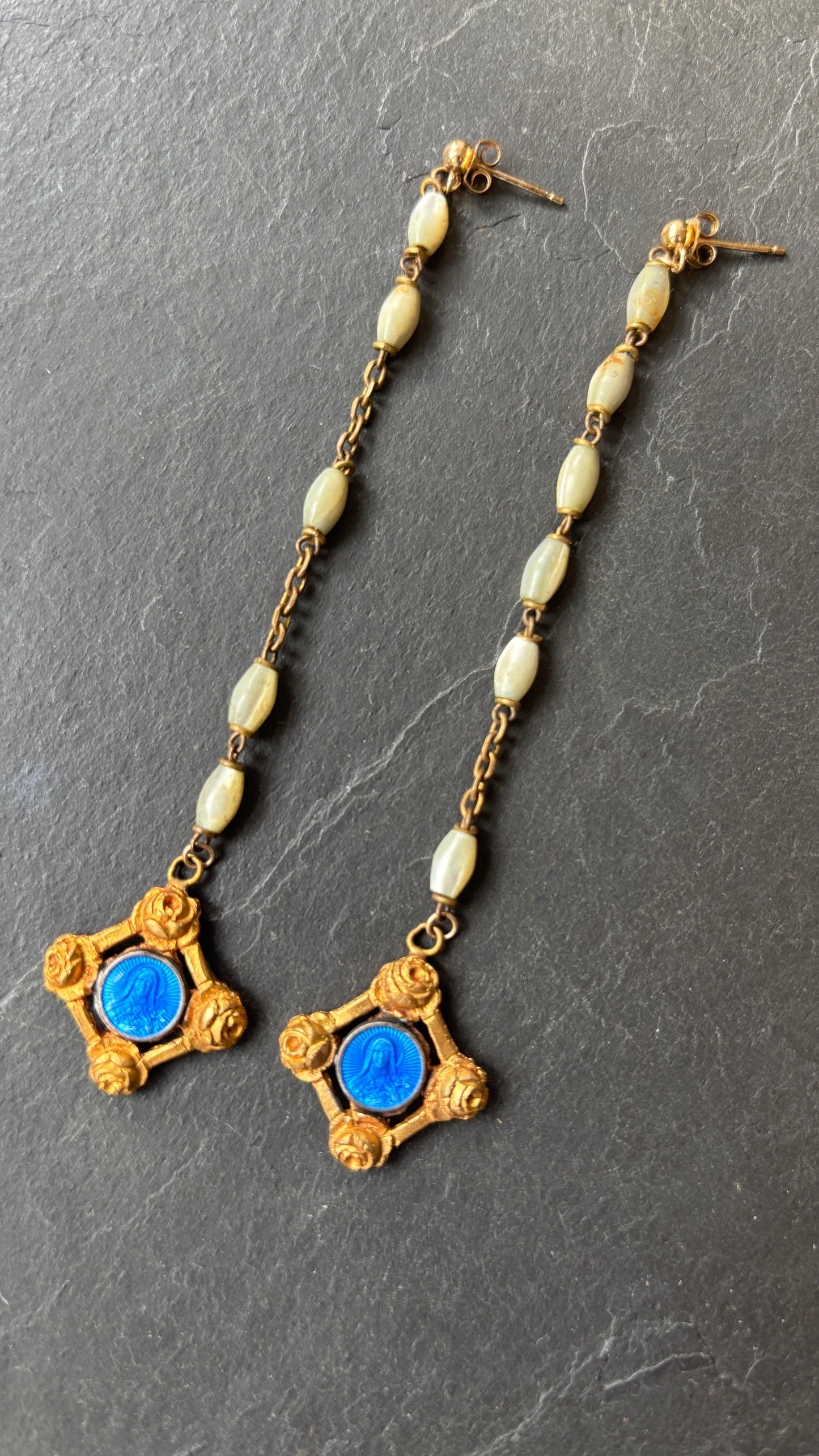 Pendants chapelet de nacre et Sté Thérèse - blissparis