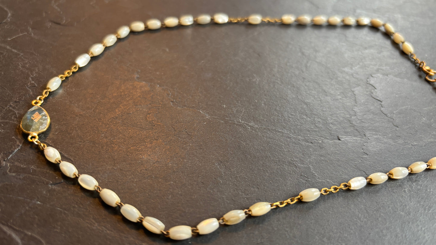 Coller chapelet de nacre et labradorite - blissparis