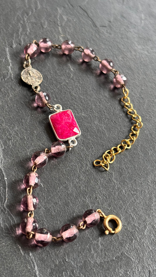 Bracelet chapelet upcyclé violet et agate rose