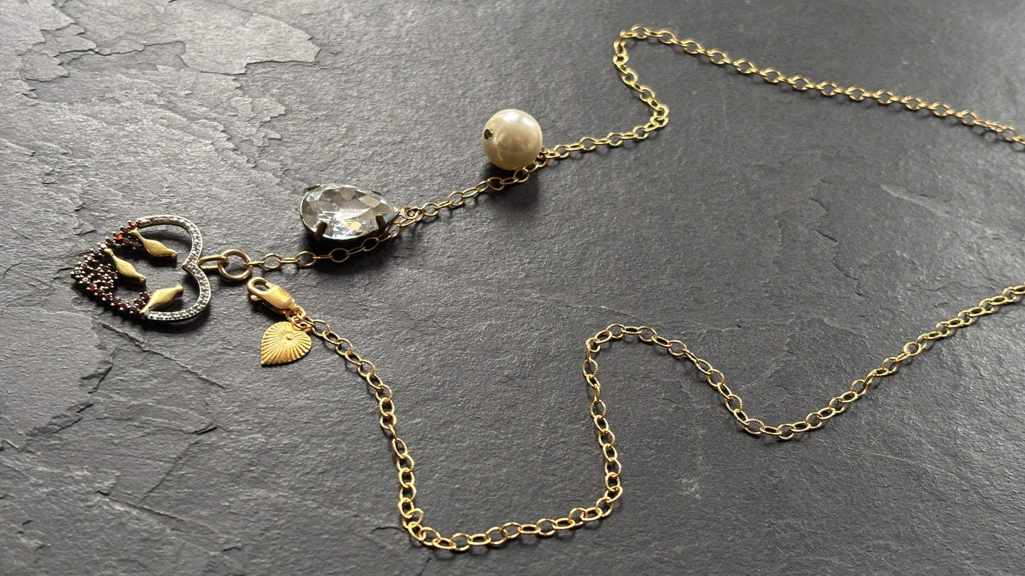 Collier lasso, cœur et oiseaux en strass