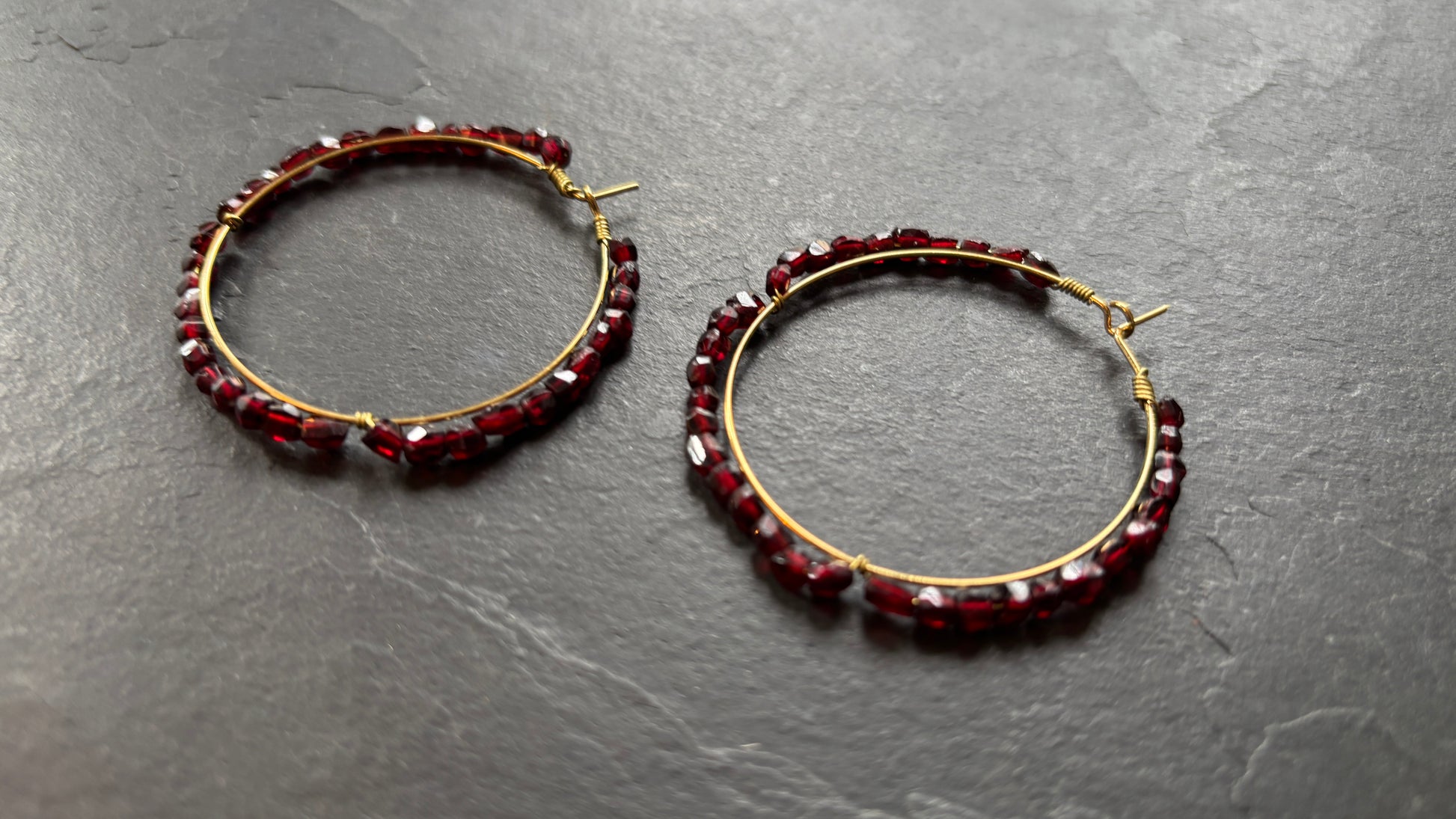 Grandes Creoles et grenats - blissparis