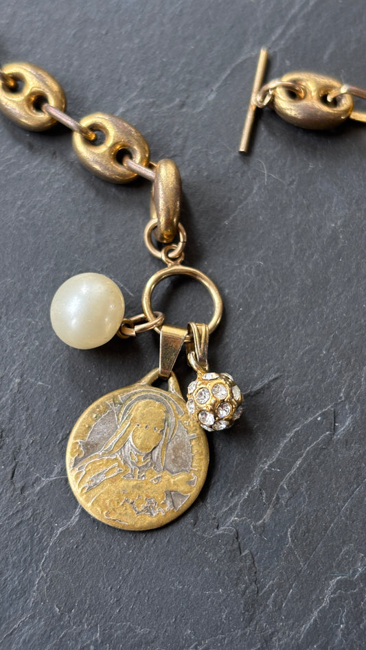 Collier court, maille grain de café et médailles - blissparis