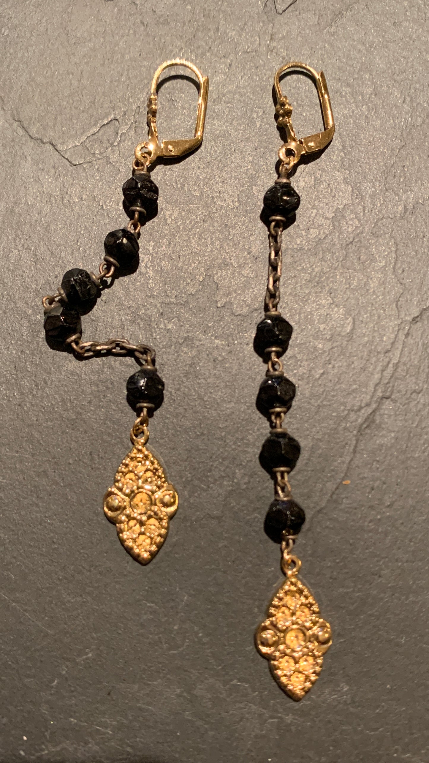Pendants chapelet noir - blissparis