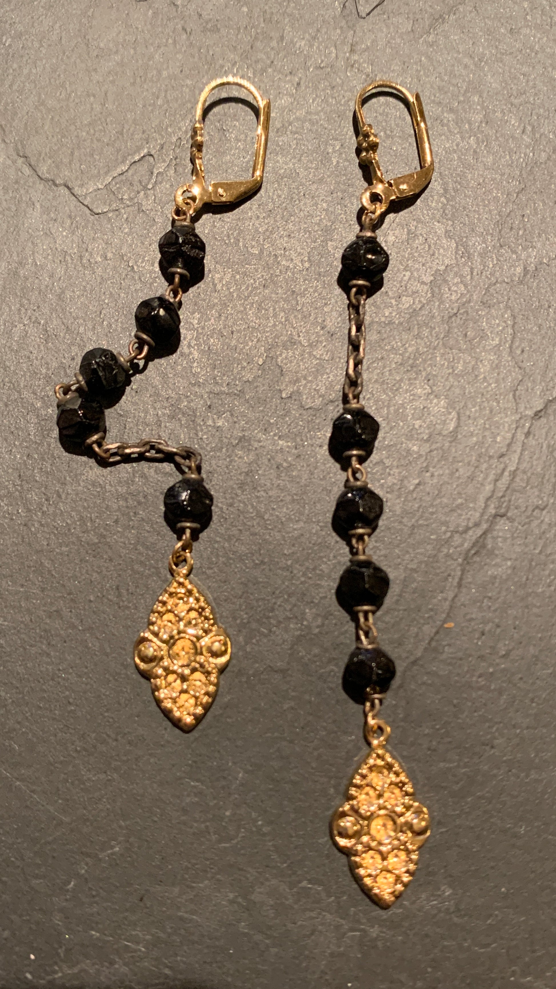 Pendants chapelet noir - blissparis