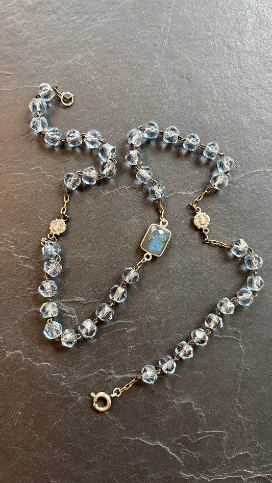 Collier chapelet en perles de verre et labradorite - blissparis