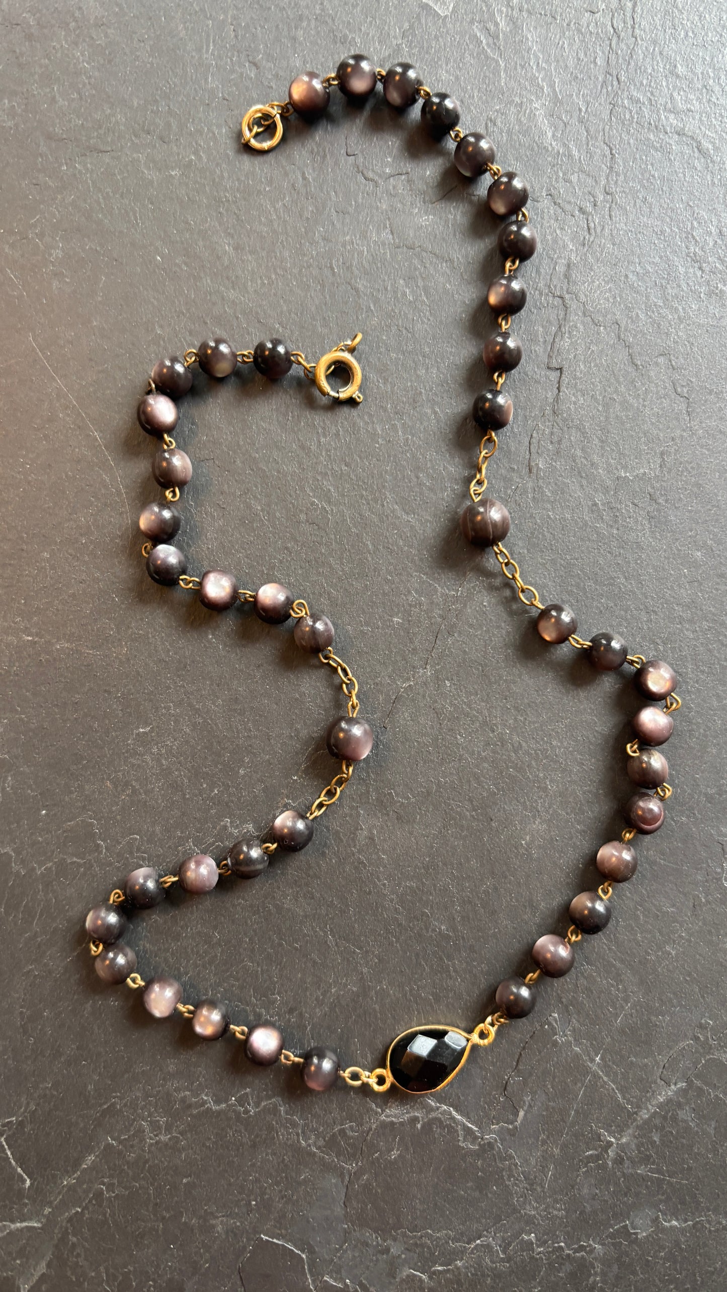 Collier chapelet en oeil de chat et onyx - blissparis