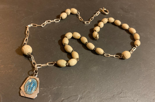 Collier chapelet en Bakélite - blissparis
