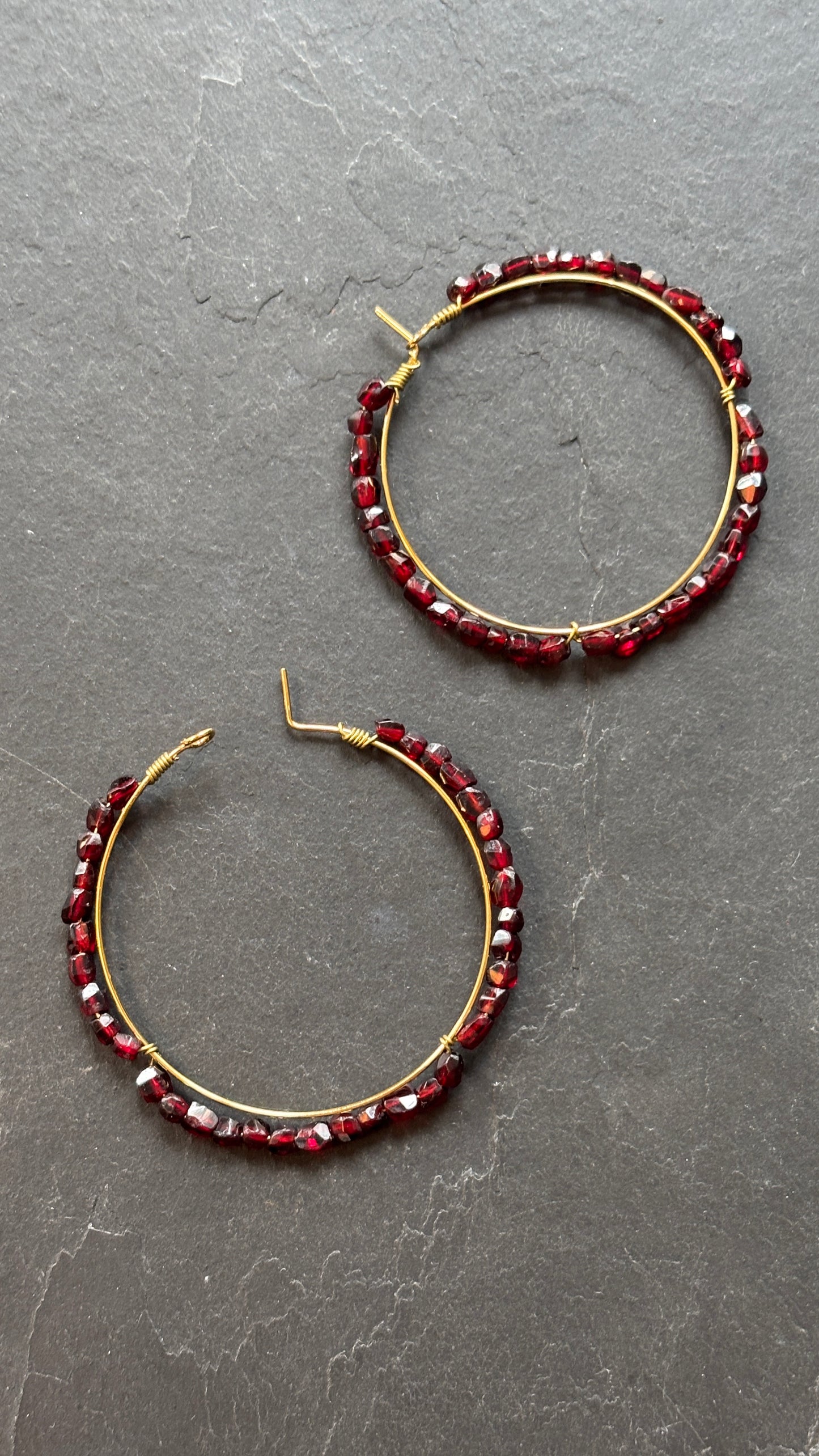 Grandes Creoles et grenats - blissparis