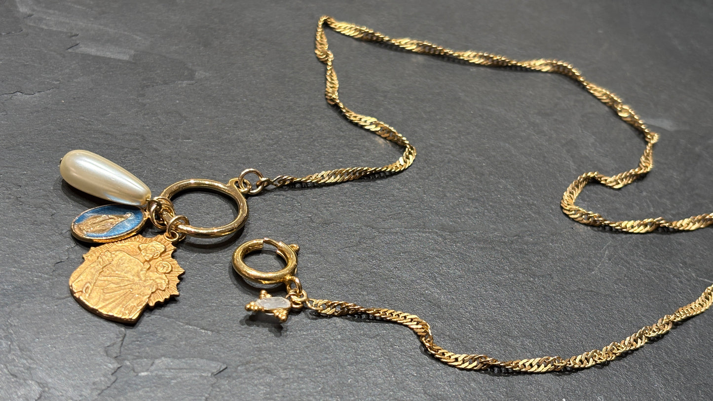 Collier chaîne ancienne, médaille de Jesus, médaille miraculeuse et perle