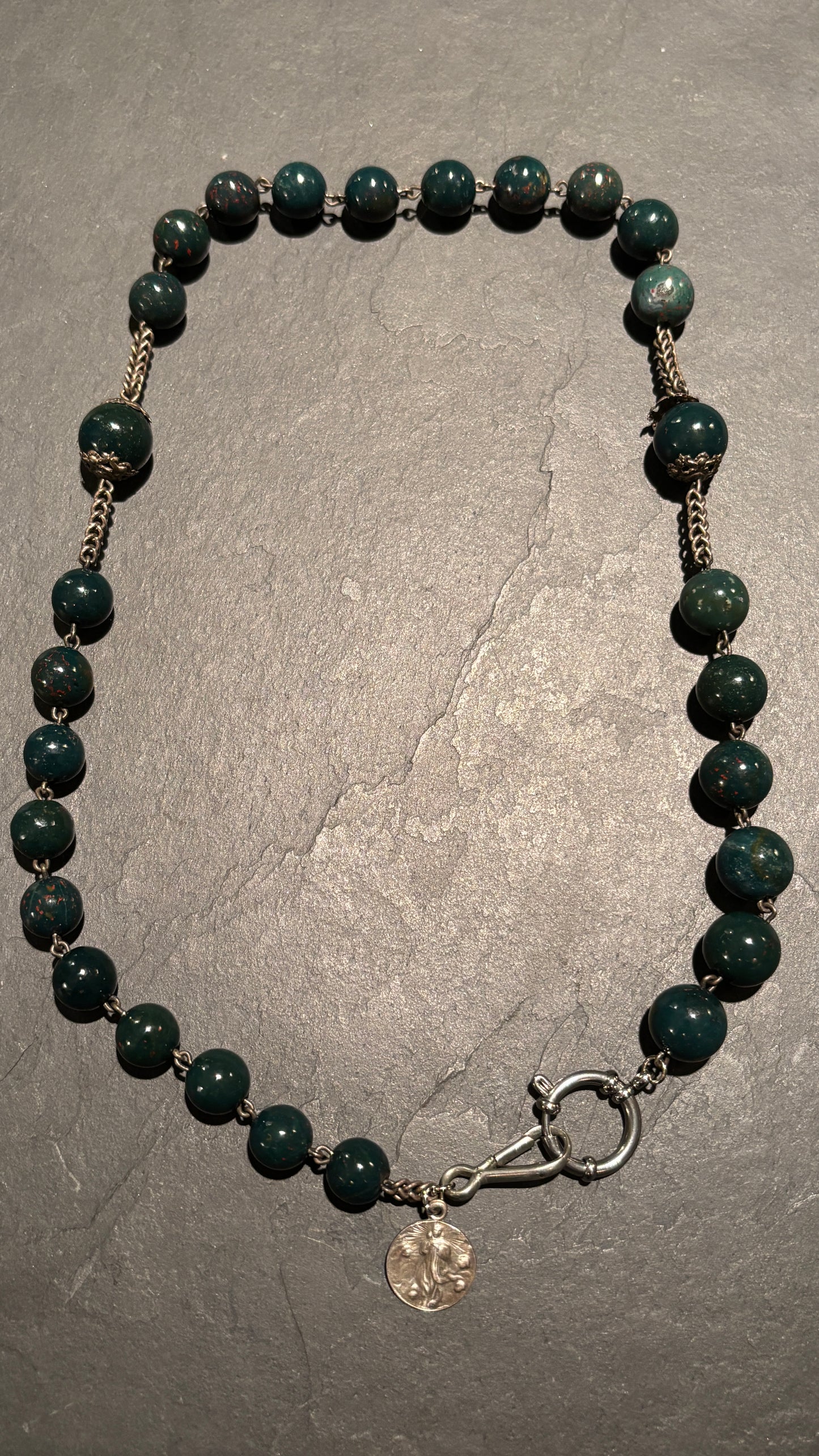 Collier chapelet de Calcédoine - blissparis