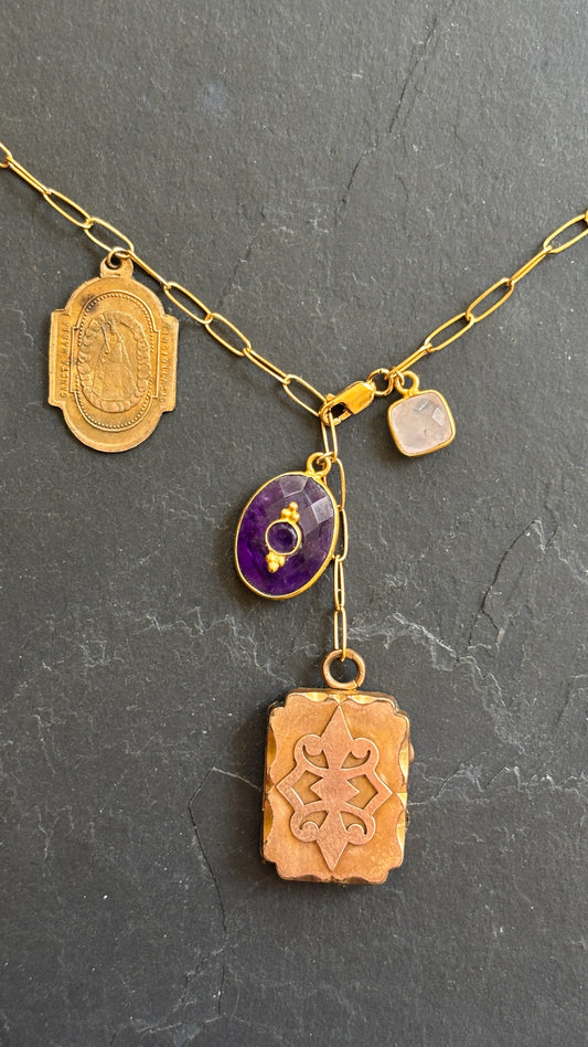 Collier lasso , Améthyste et médaillon à secret ancien - blissparis