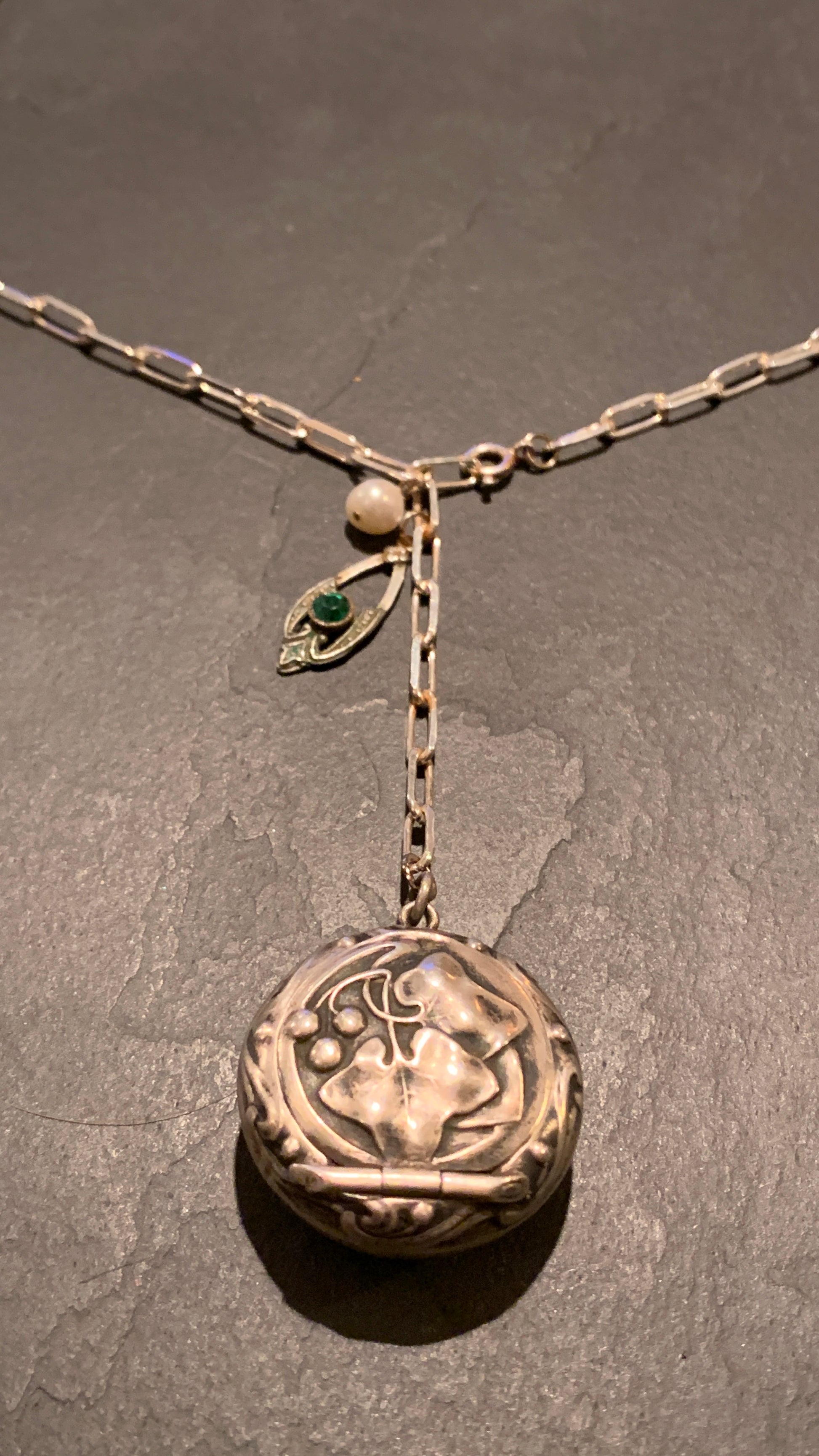 Collier argent en pendentif boîte - blissparis