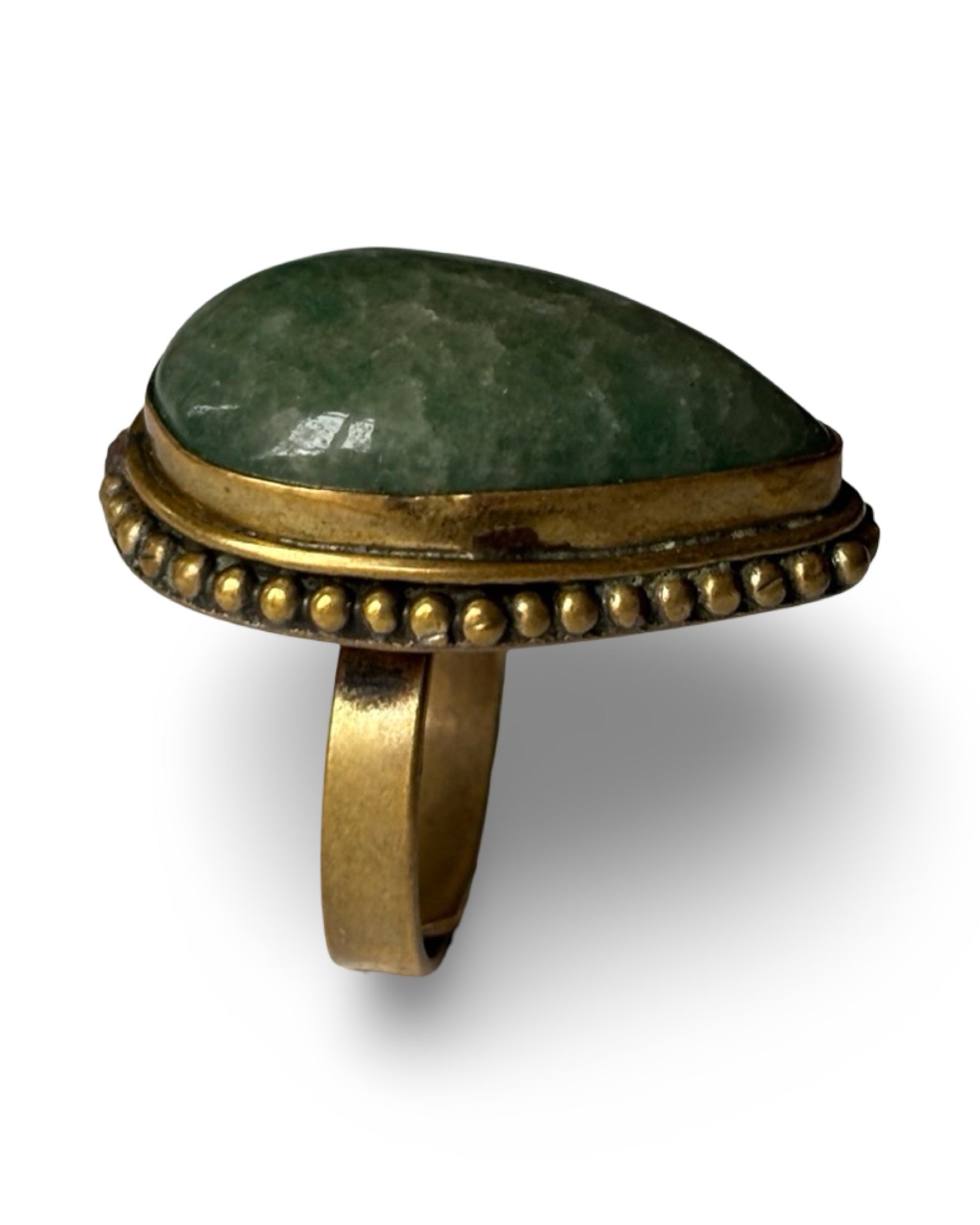 Bague indienne en jadéite - blissparis