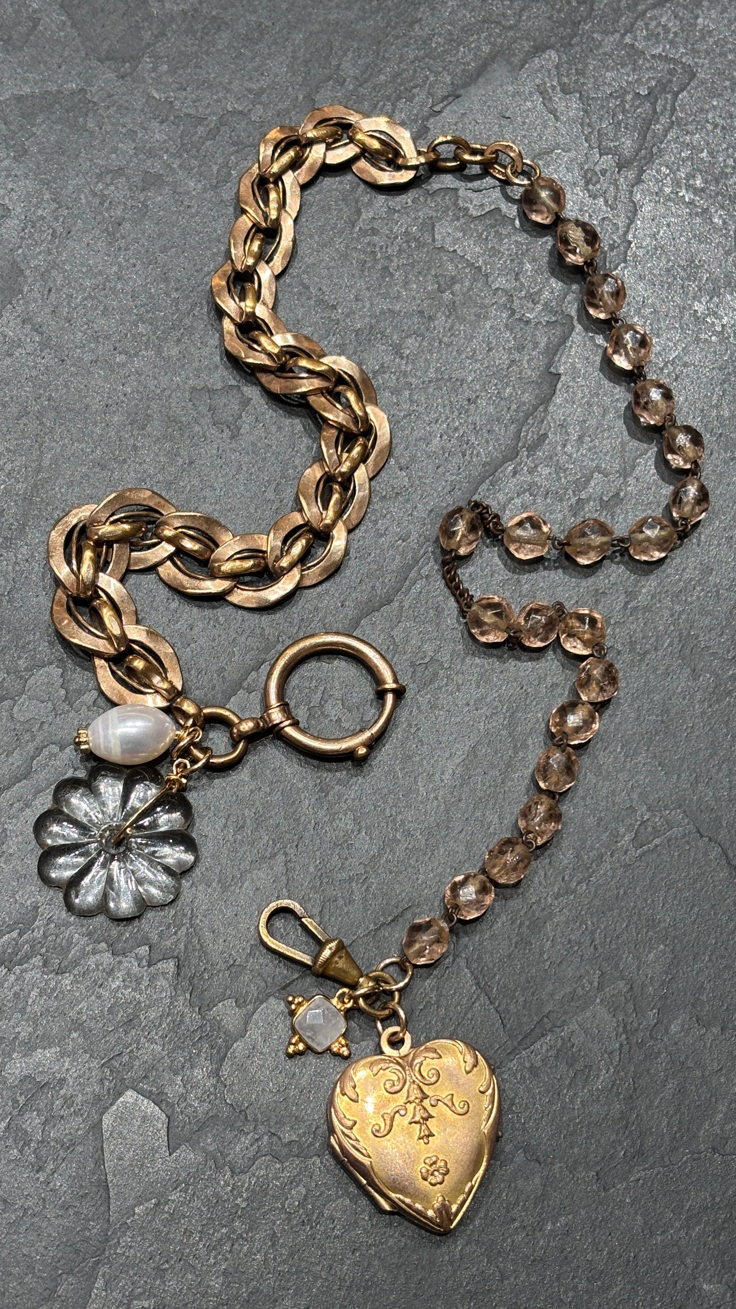 Collier cœur Napoléon III, chaîne ancienne et chapelet rose