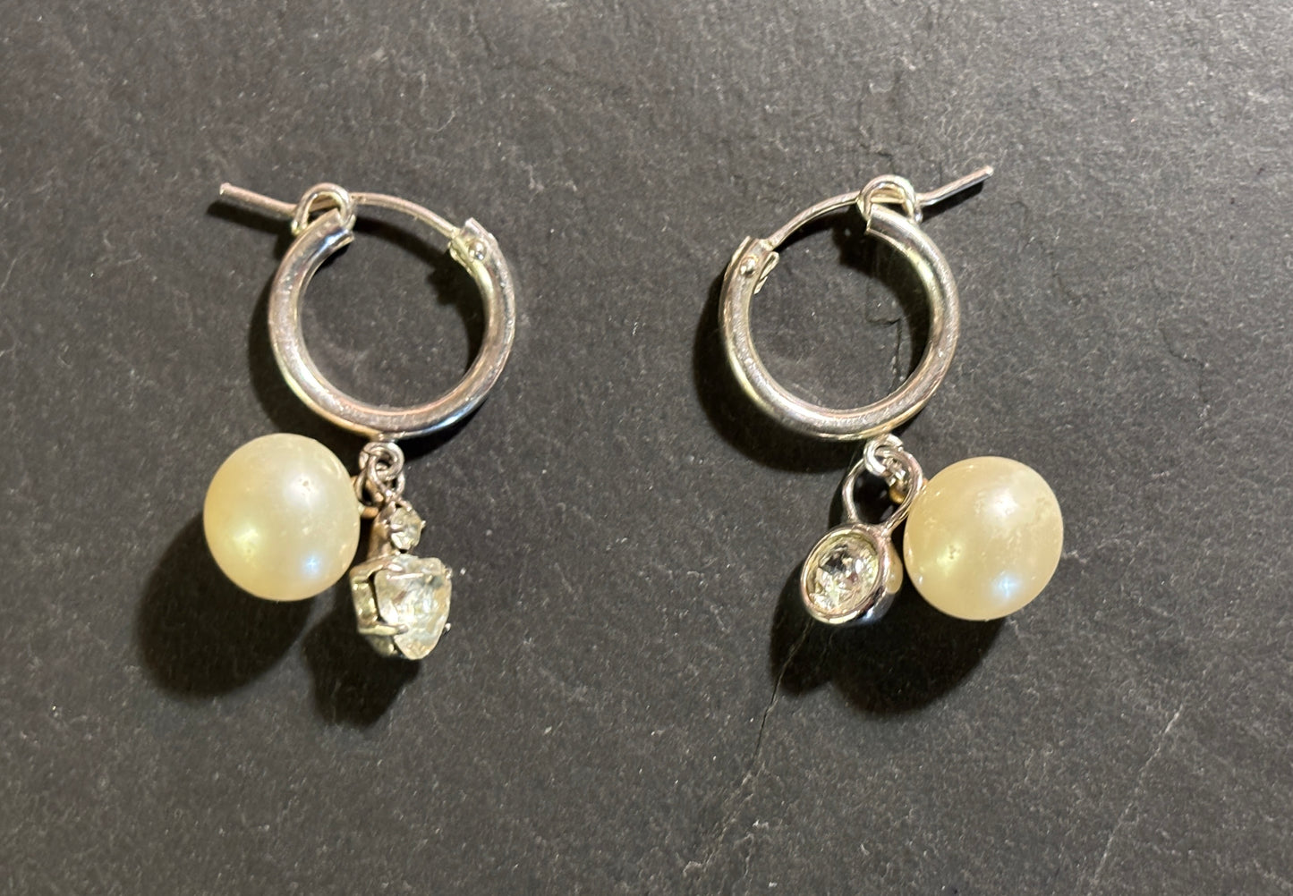 Mini créoles argent, perles et strass - blissparis