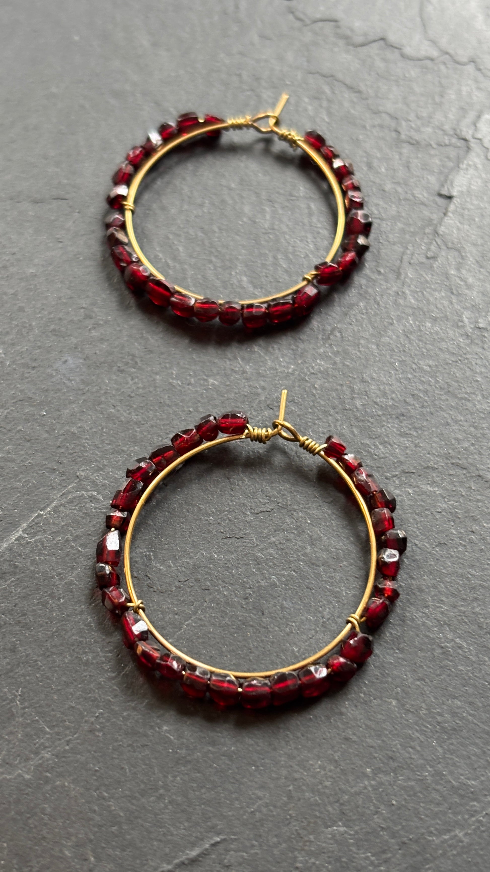 Petites créoles et grenats - blissparis