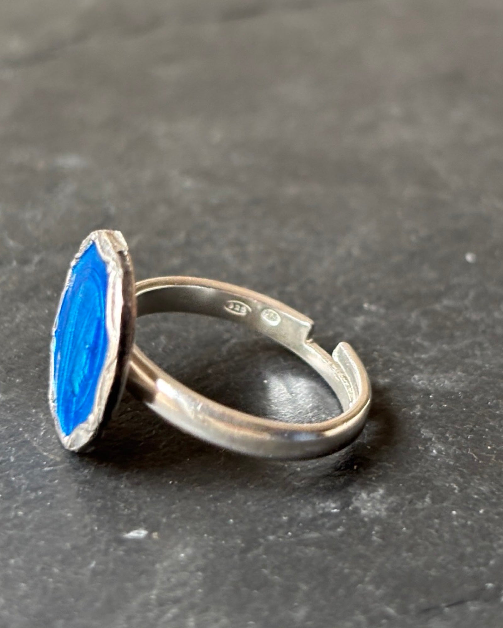 Bague upcyclee Vierge au Voile sur argent - blissparis