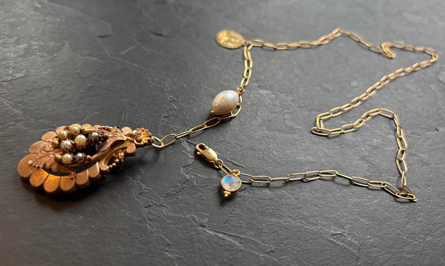 Collier lasso médaillon Napoléon III, perle et pierre de lune - blissparis