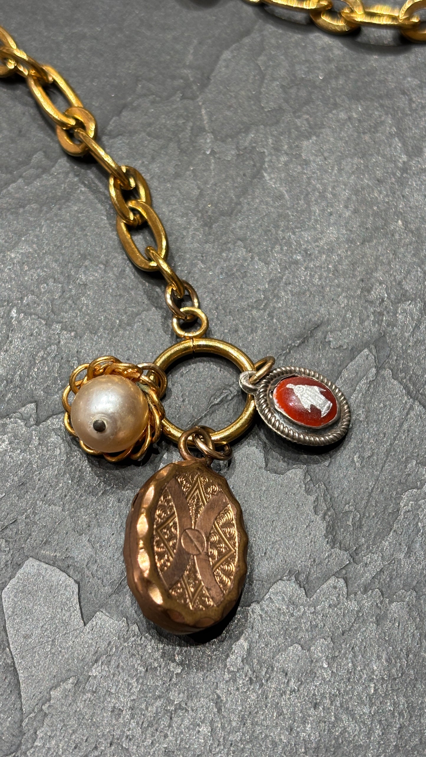 Collier chaîne, médaillon à secret et Médaille Miraculeuse - blissparis