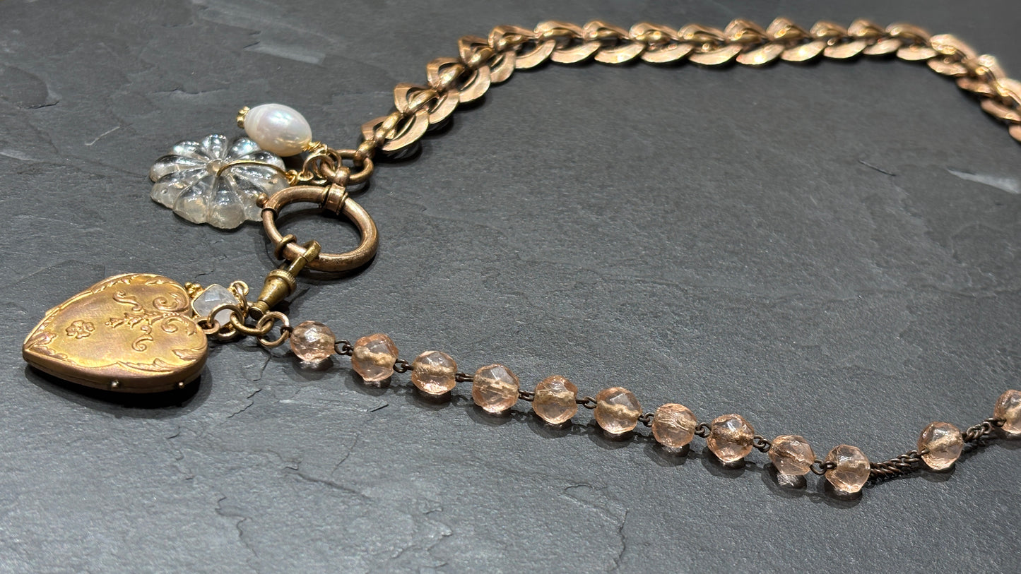 Collier cœur Napoléon III, chaîne ancienne et chapelet rose