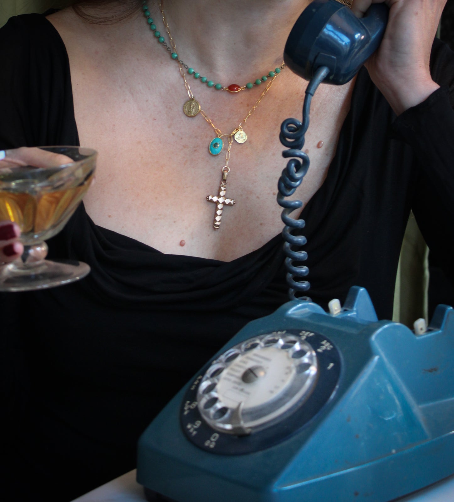 Collier lasso croix, turquoise et médailles - blissparis