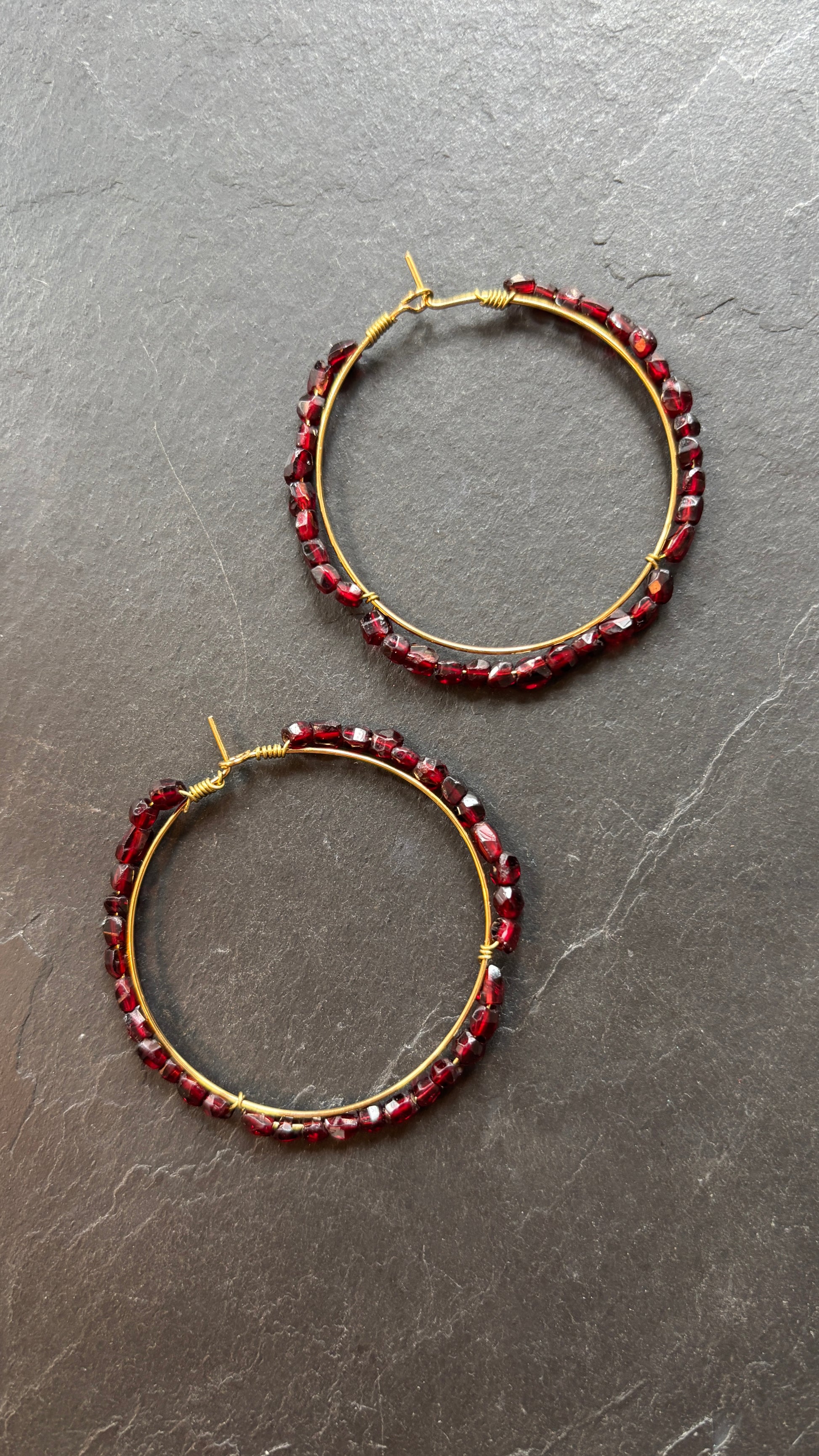 Grandes Creoles et grenats - blissparis