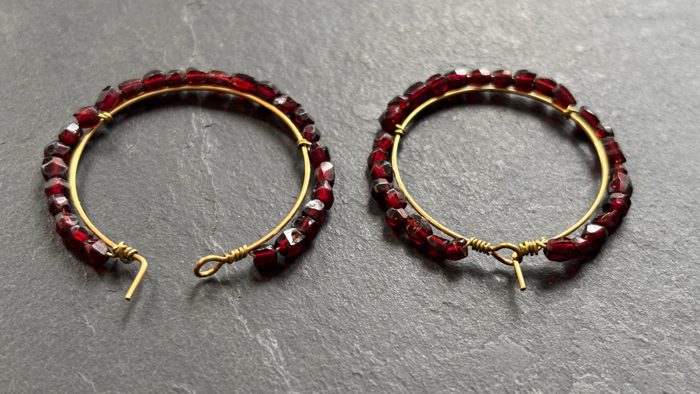 Petites créoles et grenats - blissparis