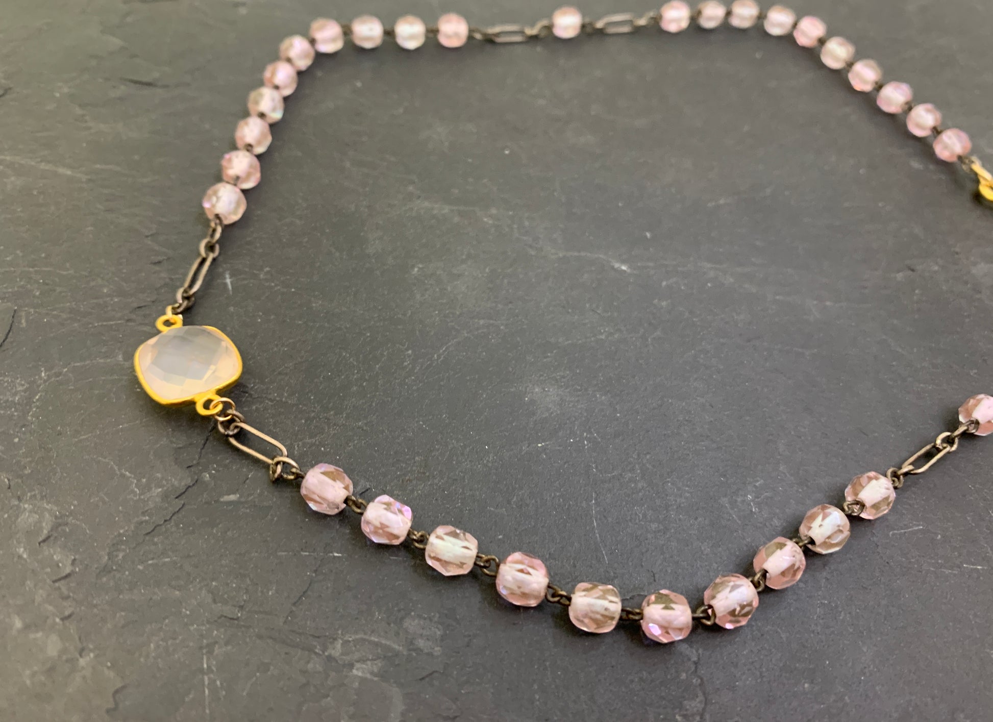 Collier chapelet rose pâle et Quartz rose - blissparis