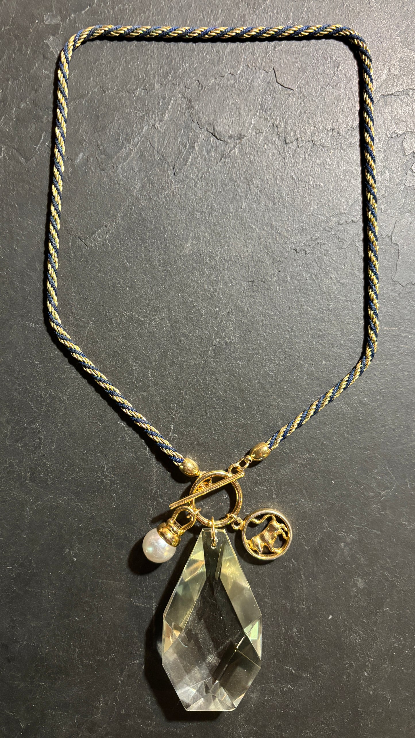 TAUREAU . Collier pampille - blissparis