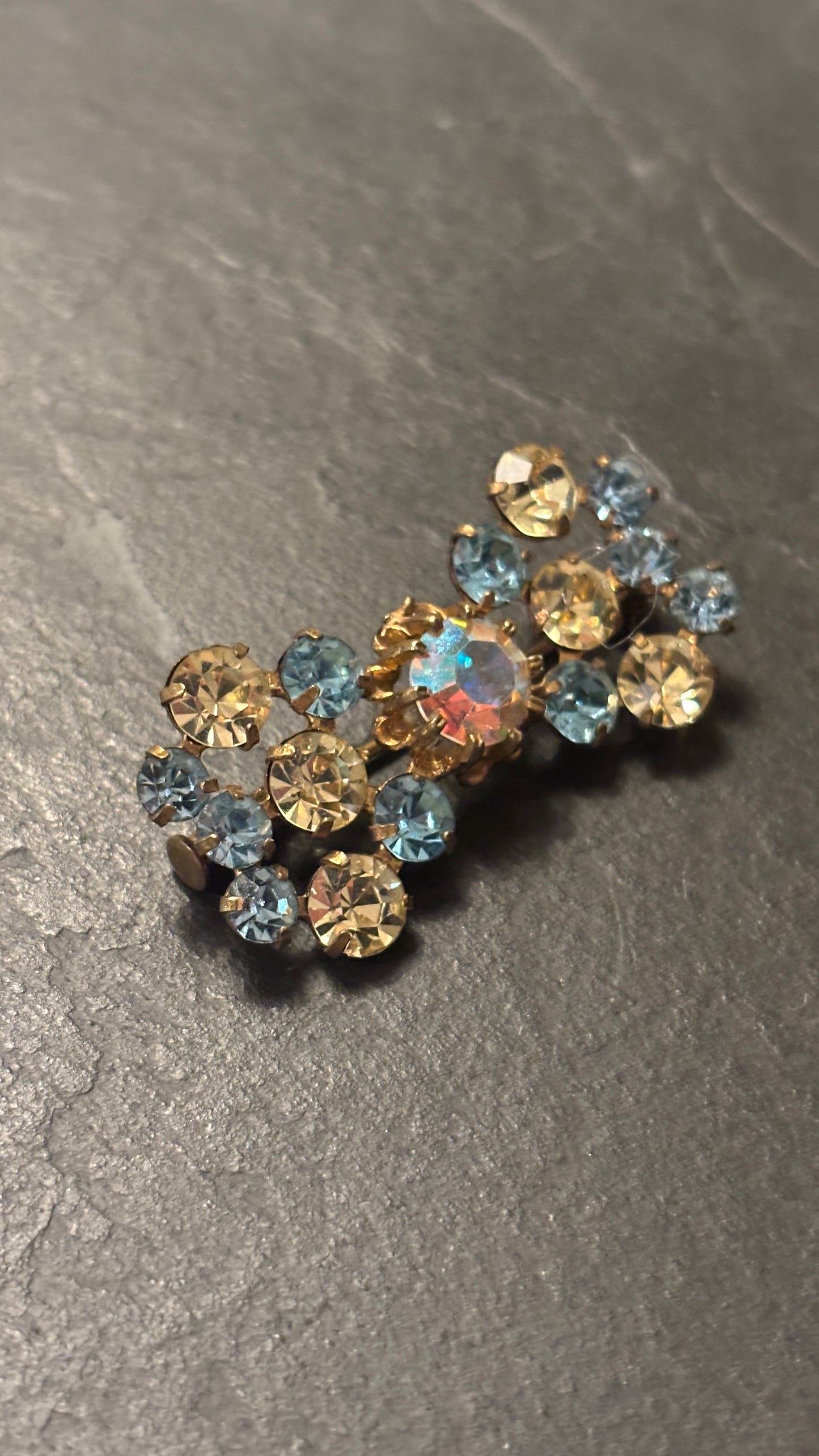 Broche en strass vintage années 40