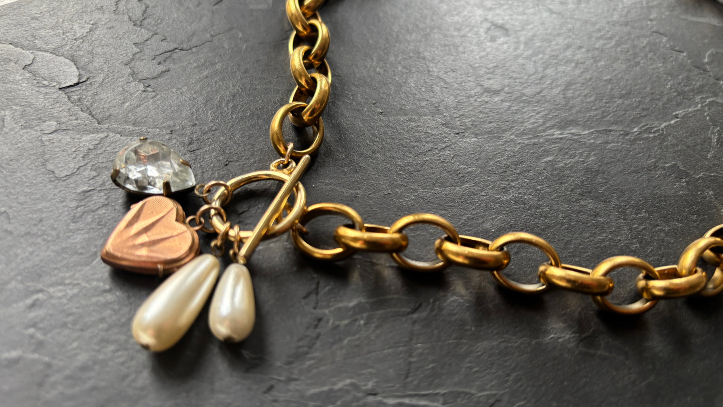 Collier grosse maille, cœur, perles et strass
